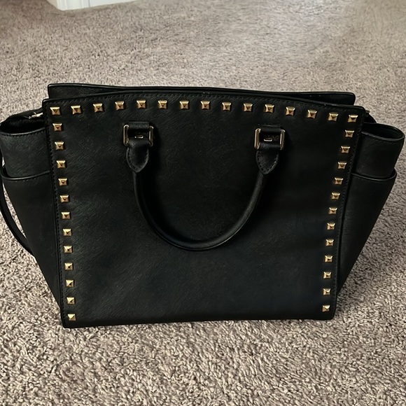 Michael kors purse - Picture 3 of 5